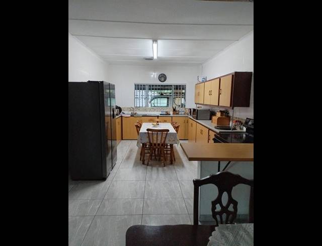 3 BEDROOM HOUSE FOR SALE IN ARBORETUM